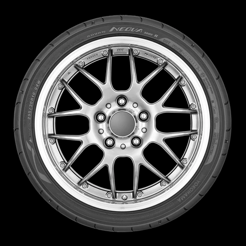 Yokohama ADVAN NEOVA AD08R 225/35R19